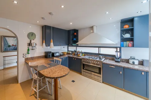 Apartamento En Arriendo En El Refugio. Cod A10663