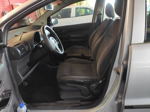 Volkswagen Fox 1.0 Mi 8v Flex 4p Manual