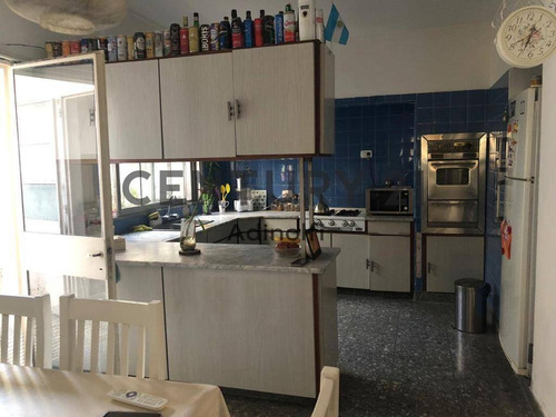 Imagen 2 de 19 de Calle 20 Esq. 48 - Casa De 4 Dormitorios Y Cochera A La Venta