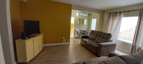 Imagem 3 de 24 de Casa 5 Dormitórios, 300 M² Por R$ 790.000 - Estreito - Florianópolis/sc - Ca0019