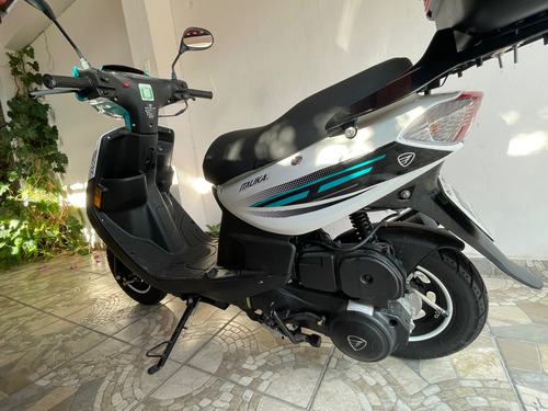 Motocicleta Automática Tipo Scoote
