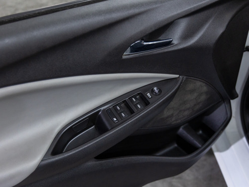 Chevrolet Onix plus 1.0 Turbo Premier At
