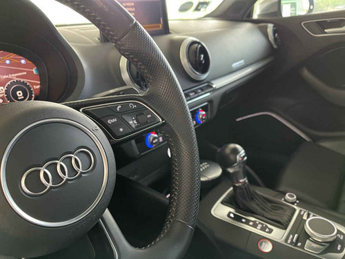 Imagen 13 de 15 de Audi S3 2018 4p S3 L4/2.0/t Aut