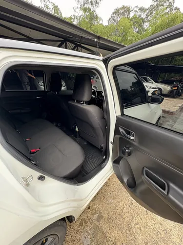 Suzuki Swift 1.2 Hybrid 2Wd