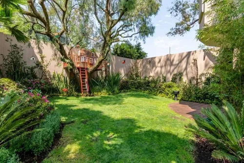 Vende Casa Con Uso De Suelo Lomas De Chapultepec