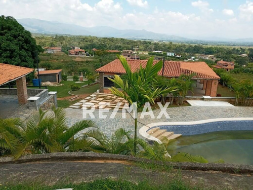 Imagen 7 de 10 de 140510 Hermosa Casa A Estrenar En Safari Carabobo - Carmen María González 0412.4359728