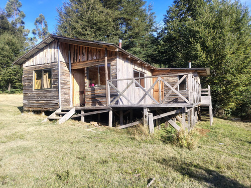 Parcela De 1,2 Hectareas Con Orrilla De Rio
