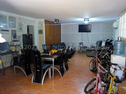Imagen 11 de 14 de Casa En Venta Barrio Sucre Maracay 22-8046 Df
