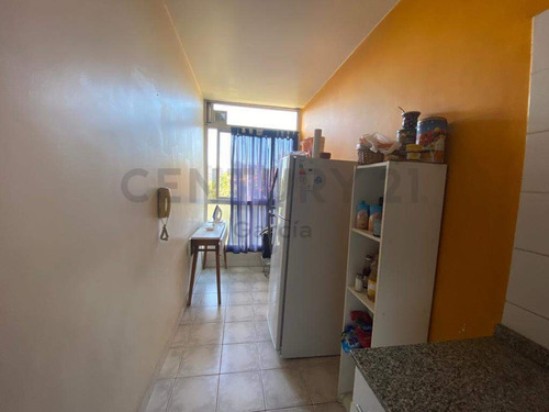Venta De Monoambiente Con Balcón En La Boca