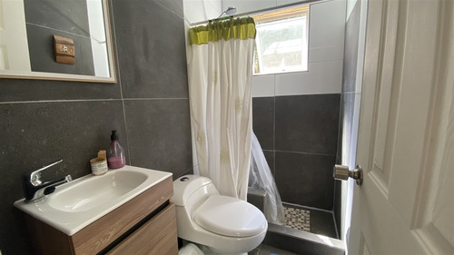 Parcela En Venta De 1 Hectarea Con Dos Casas Nuevas