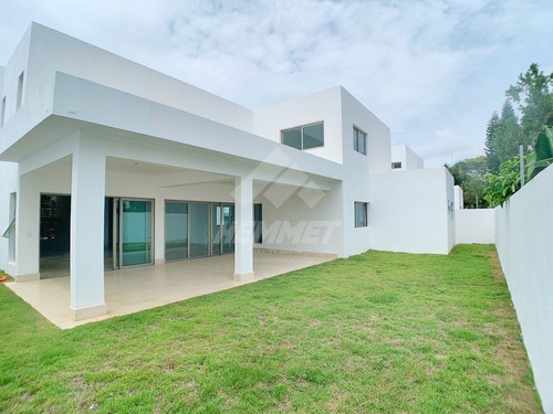 Casa En Proyecto Cerrado Las Carmelitas