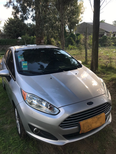 Ford Fiesta Kinetic Desing 4 Puerta Sedan