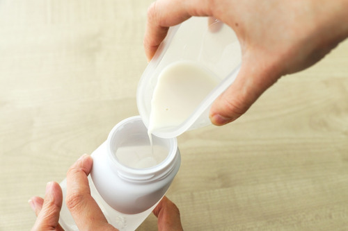 Imagen 3 de 4 de Disco Recolector De Leche Materna De Silicona Mnm Quo