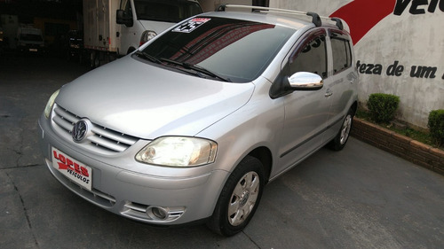 Imagem 1 de 9 de Vw Fox 1.0 4 Ptas