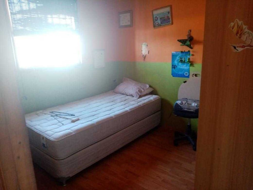 Peñalolén, Vende Casa De Dos Pisos, Solo En Efectivo.-