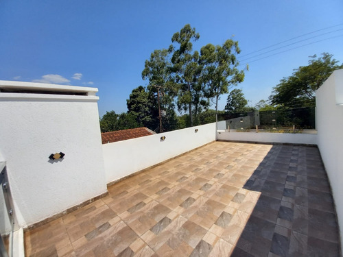 Vendo Casa A Estrenar En El Barrio San Pedro De Encarnación: 3 Habitaciones Y 2 Baños