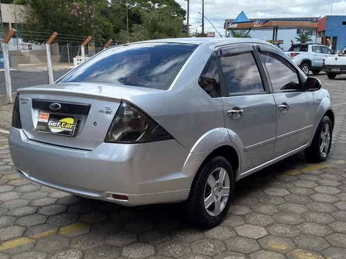 Ford Fiesta Sedan 1.6 8v Flex 4p