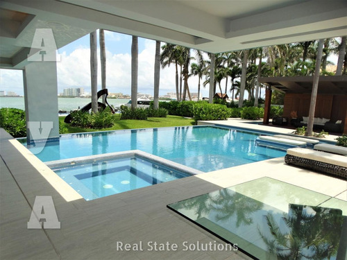 Imagen 18 de 30 de Casa Luxury En Venta, Amueblada, 4 Recámaras, Salón Tv, Muelle, Isla Dorada, Zona Hotelera Cancún