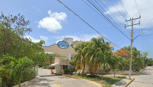 Gran Oportunidad Para Adquirir Una Casa En  Calle Laguna, Fraccionamiento Bahía Azul, Cancún, Quintana Roo