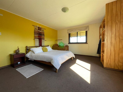 Hermosa Casa En Venta De 5 Dorm. En Osorno
