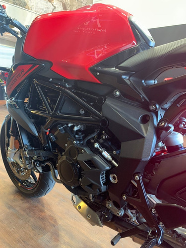 Imagen 23 de 25 de Dragster Rosso 800 2021, No Ducati, No Kawasaki, No Bmw, Ktm