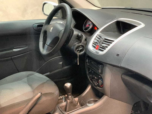 Imagem 7 de 11 de Peugeot 207 1.4 Active Flex 5p