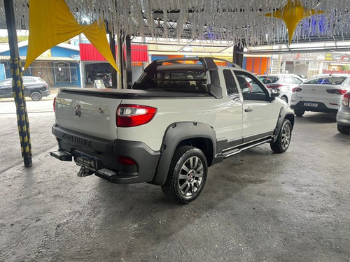 Fiat Strada Strada 1.8 MPI ADVENTURE CE 16V FLEX 2P MANUAL