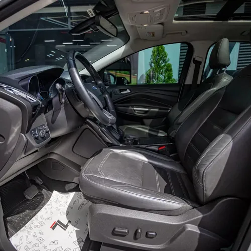 Ford Escape titanium 2.0