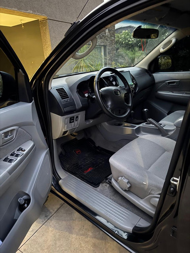 Toyota Hilux 3.0 D/cab 4x4 Srv Lim P/2