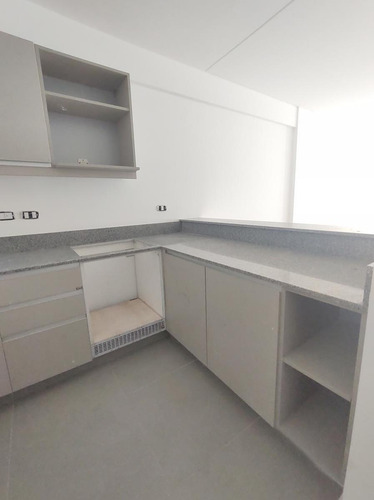 Imagen 4 de 30 de Alvarez Thomas Y Cespedes - Colegiales - 2 Amb Piso Alto!