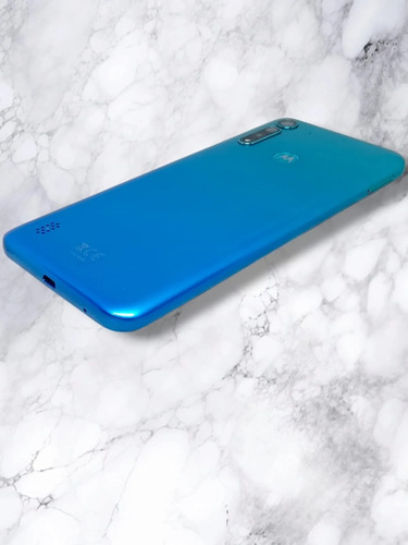 Celular Motorola Moto G8 Power Lite 4gb Ram 64gb Rom Libre Azul Claro (Reacondicionado)
