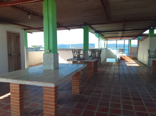 Hotel A Orillas De Playa En Tucacas - Falcon C-14488