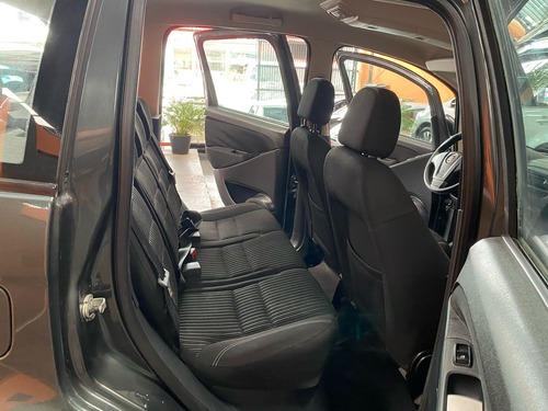 Fiat Idea 1.6 16v Essence Flex Dualogic 5p