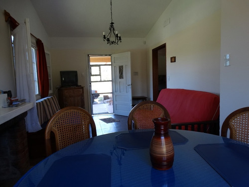 Venta Linda Casa 2 Dormitorios, Parque Del Plata Canelones