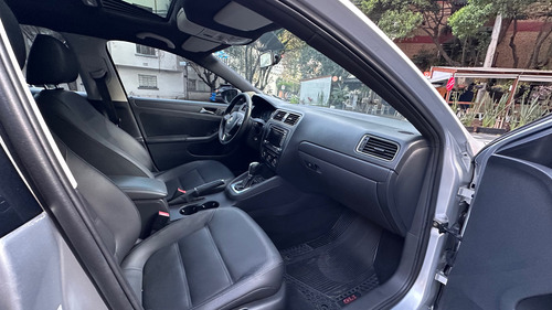 Volkswagen Jetta 2.0 Tdi Dsg At
