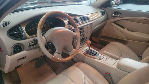 Jaguar S-Type 4p V8 Sport aut