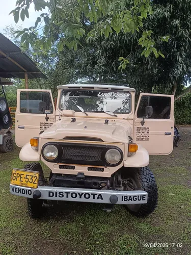 Toyota Land Cruiser 4.2 Fj43