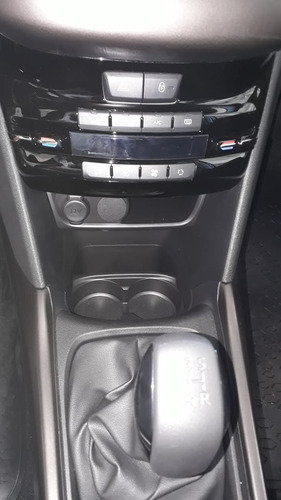 Peugeot 2008 Feline Tip (ms)