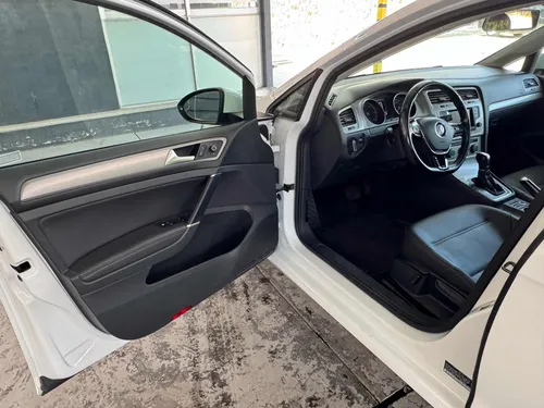 Golf Diesel Americano Con Título, Pedimento Y Factura.
