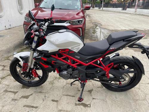 Imagen 1 de 14 de Benelli Tnt 25n 250cc