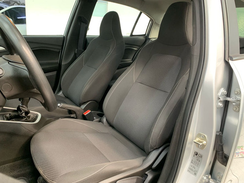 Chevrolet Onix plus 1.0 Lt 4p