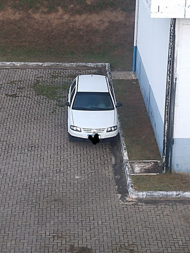 Imagem 4 de 5 de Volkswagen Gol 2006 1.0 Plus Total Flex 4p