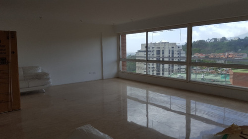Alto Hatillo Espectacular Vista Pozo De Agua Calle Privada Vigilancia Edificio Nuevo Pisos De Mármol Cocina Ciao Cucine 180mts 4h/4b/ Exclusivo Edificio Nuevo 2 Puestos En Sótano Maletero