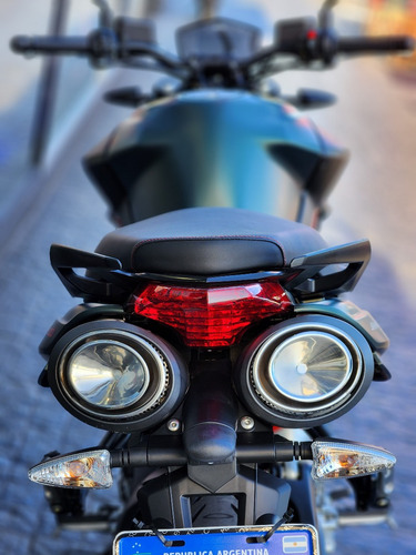 Imagen 2 de 25 de Aprilia Shiver 900cc Italiano 95 Cv Impecable Estado Mp
