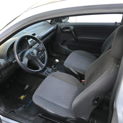 Imagen 5 de 8 de Chevrolet Corsa
