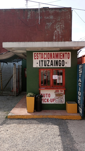 Lote Céntrico Con Fondo De Comercio.
