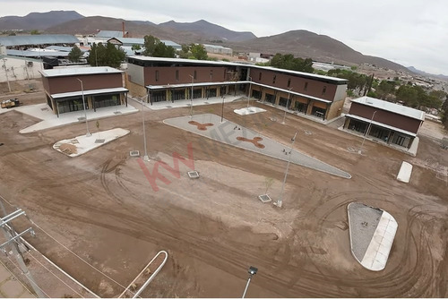 Local En Renta De 302.50 M2 En $116,462 En Plaza Pastizal En La Unión Ganadera De Chihuahua Km 8...