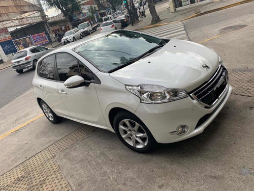 Peugeot 208 1.5 Allure 2014
