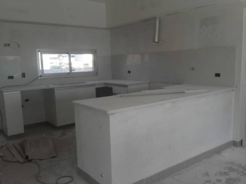 Imagen 3 de 3 de Casa En San Francisco - Villa Nueva