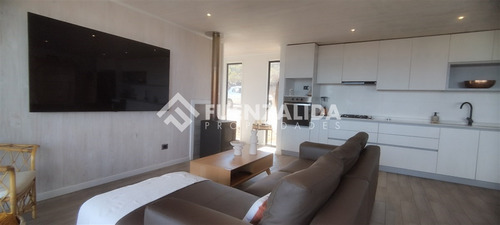 Casa Moderna. Rocas Del Mar Los Molles 3d 2b 5804 M2